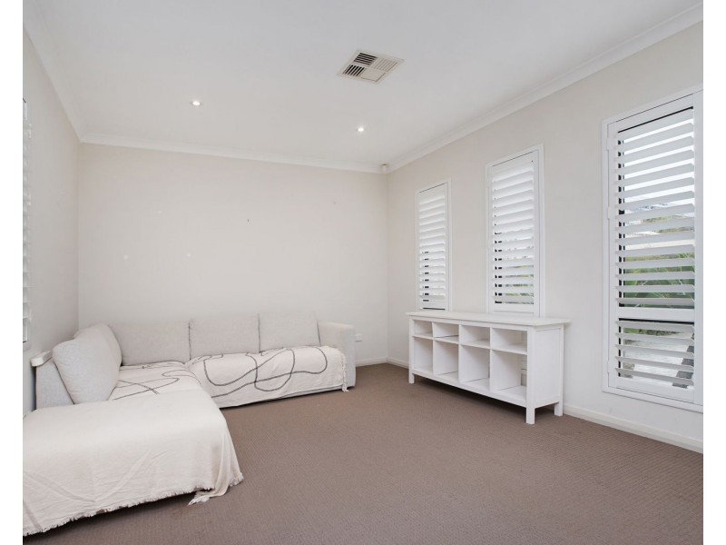 12C Muriel Avenue, Innaloo WA 6018