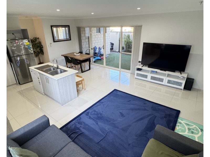 1/291 Keymer Street, Cloverdale WA 6105