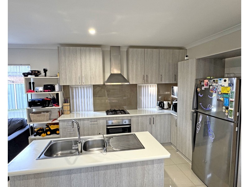 1/291 Keymer Street, Cloverdale WA 6105