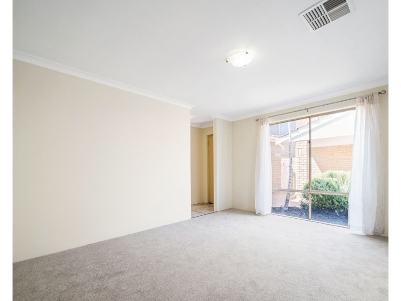 2/138 Flinders Street, Yokine WA 6060