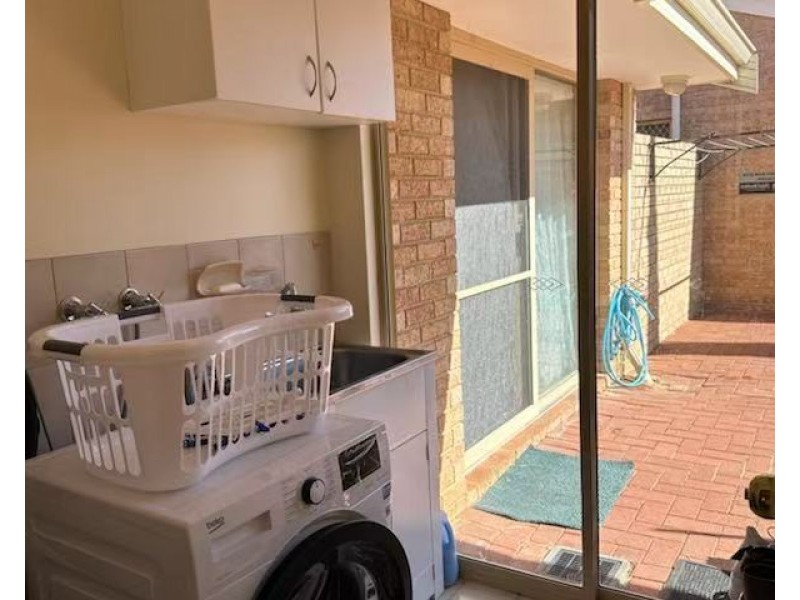 2/138 Flinders Street, Yokine WA 6060