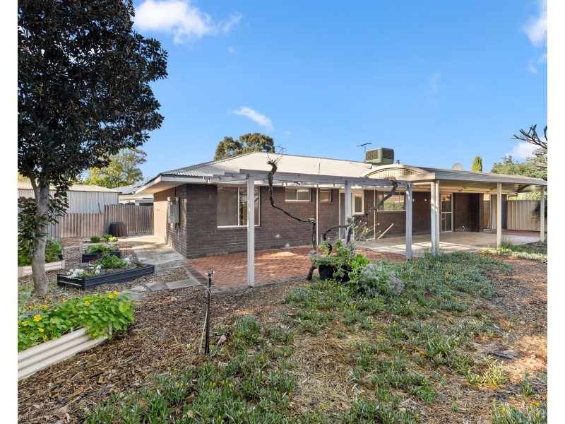 41 Bandalong Way, High Wycombe WA 6057