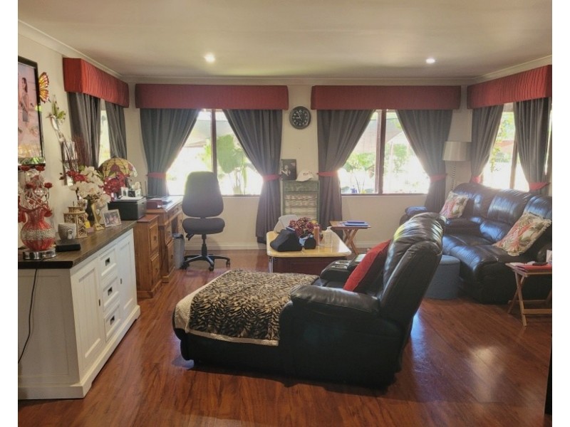 55 Dempster Street, Meckering WA 6405