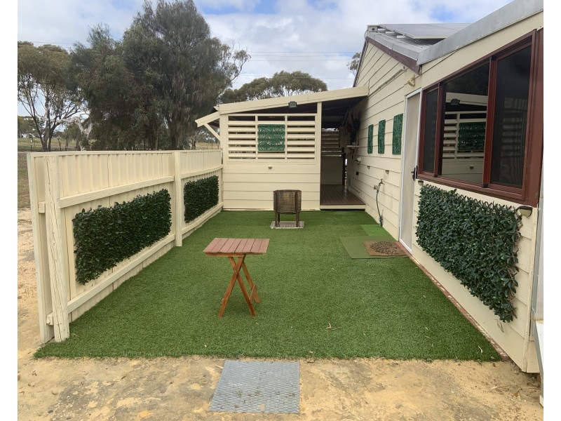 55 Dempster Street, Meckering WA 6405