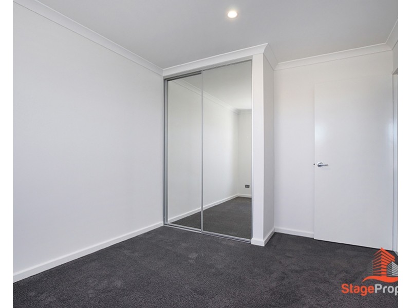 5 Topaz Way, Alkimos WA 6038