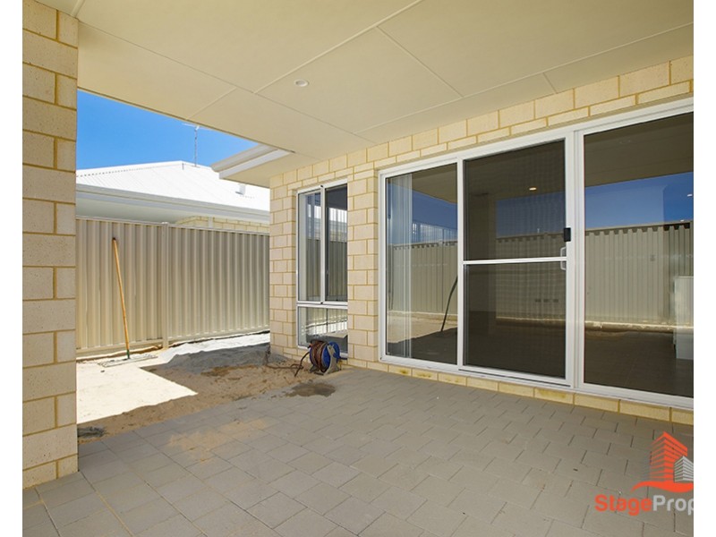 5 Topaz Way, Alkimos WA 6038