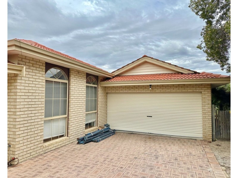 5 Valley Close, Canning Vale WA 6155