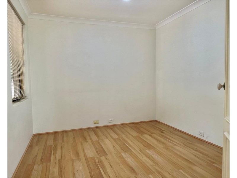 5 Valley Close, Canning Vale WA 6155