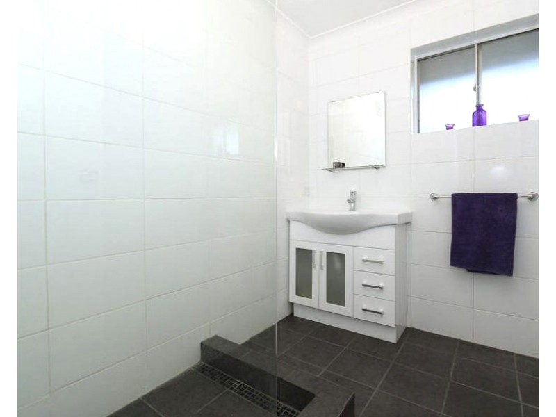 211A Kalamunda Road, Maida Vale WA 6057