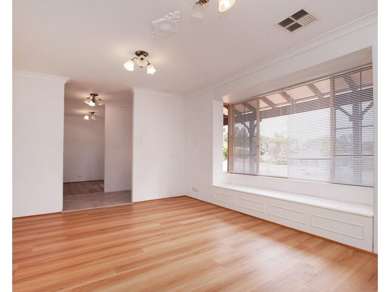 38 Clipper Drive, Ballajura WA 6066