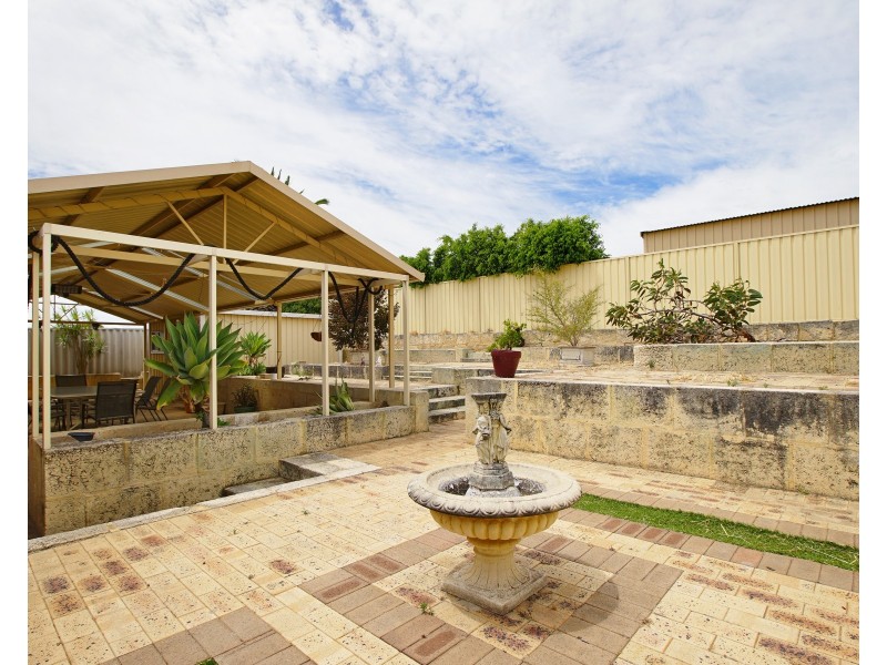 38 Clipper Drive, Ballajura WA 6066