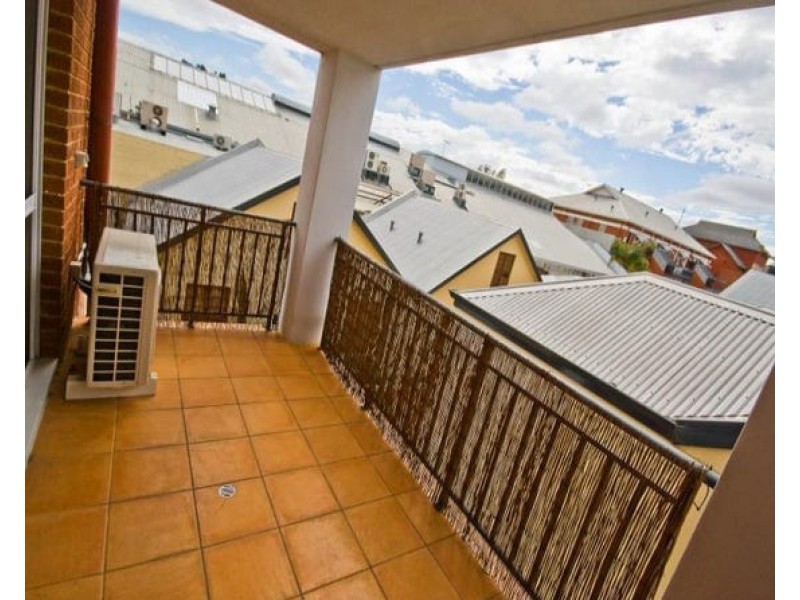 16/20 Pendal Lane, Perth WA 6000