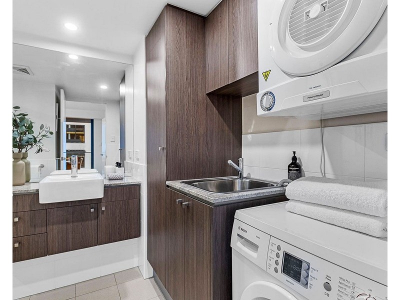 71/208 Adelaide Terrace, East Perth WA 6004