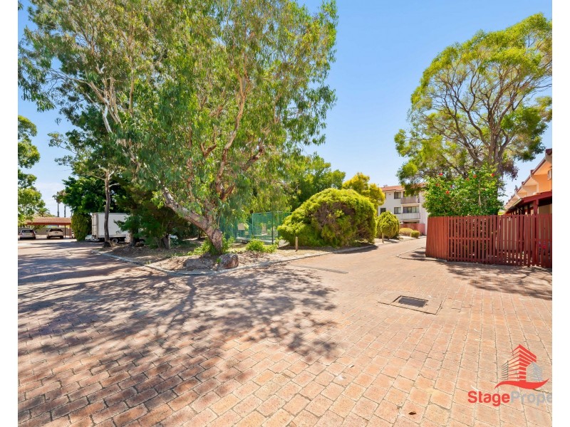 40/33 Farina Drive, Yokine WA 6060