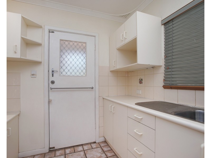 19 Warren Road, Maida Vale WA 6057