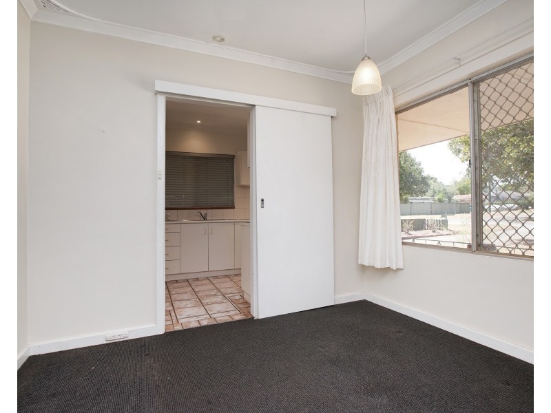 19 Warren Road, Maida Vale WA 6057