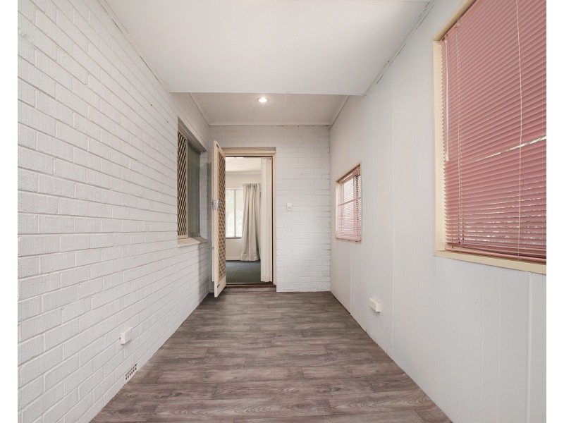 19 Warren Road, Maida Vale WA 6057