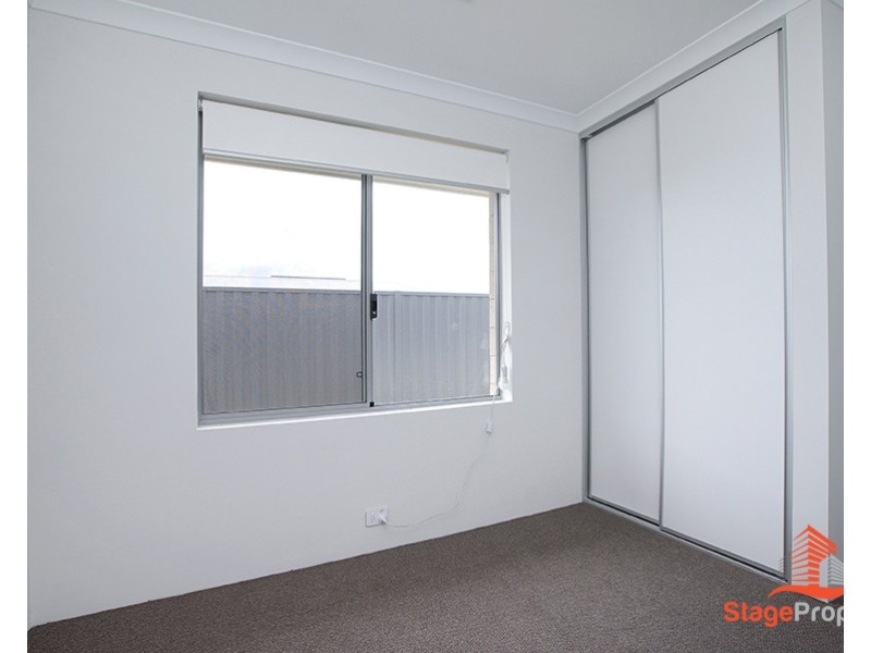 8 Hibiscus Street, Hammond Park WA 6164