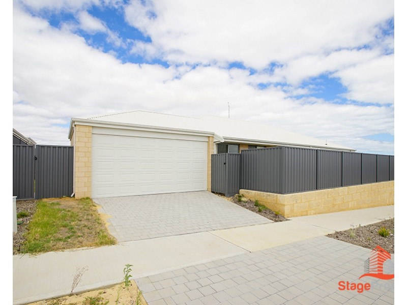 8 Hibiscus Street, Hammond Park WA 6164