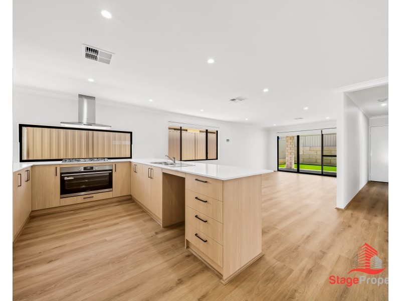 17 Beechwood Way, Anketell WA 6167