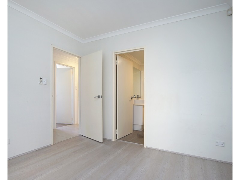 15/11 Rowlands Street, Kewdale WA 6105