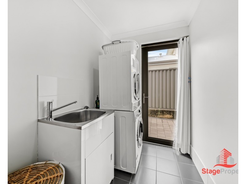 19 Chambri Chase, Success WA 6164