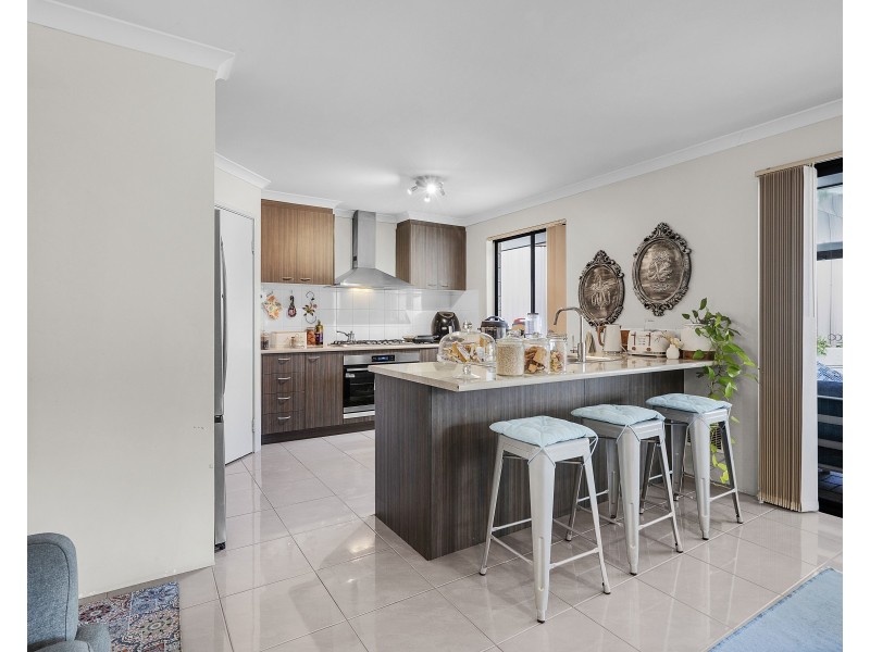 30 Elkington Pass, Huntingdale WA 6110