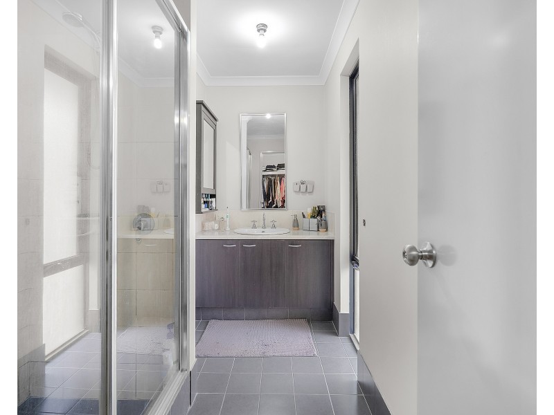 30 Elkington Pass, Huntingdale WA 6110