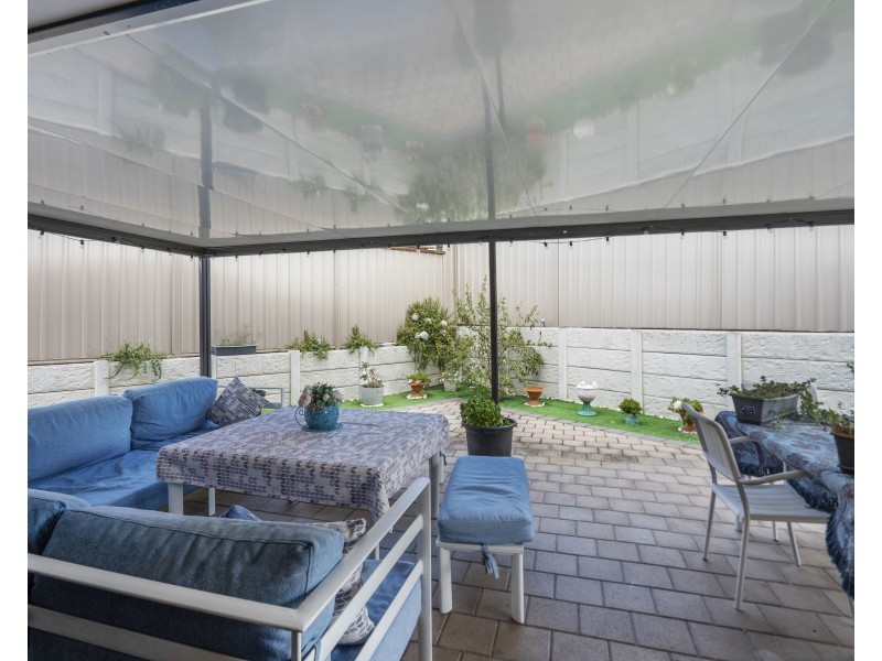 30 Elkington Pass, Huntingdale WA 6110