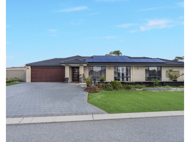 30 Elkington Pass, Huntingdale WA 6110