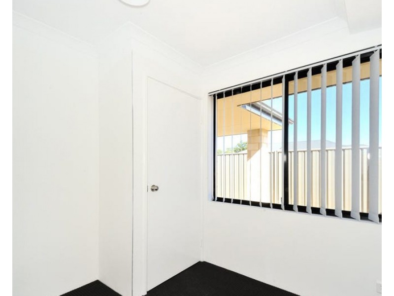 52 Portobello Parade, Wellard WA 6170
