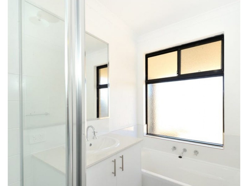 52 Portobello Parade, Wellard WA 6170
