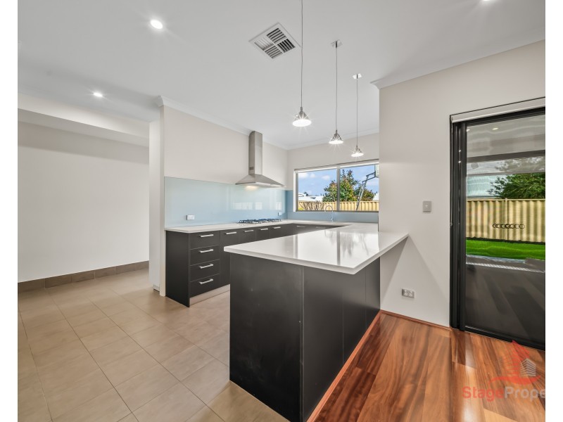 18 Blossom Chase, Aubin Grove WA 6164