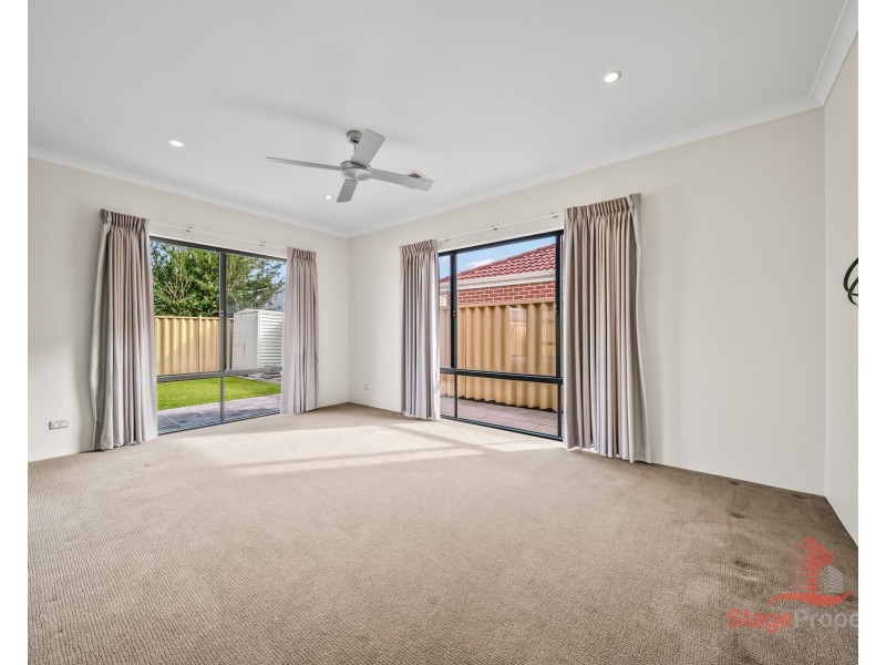 18 Blossom Chase, Aubin Grove WA 6164