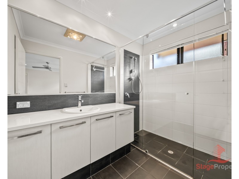 18 Blossom Chase, Aubin Grove WA 6164