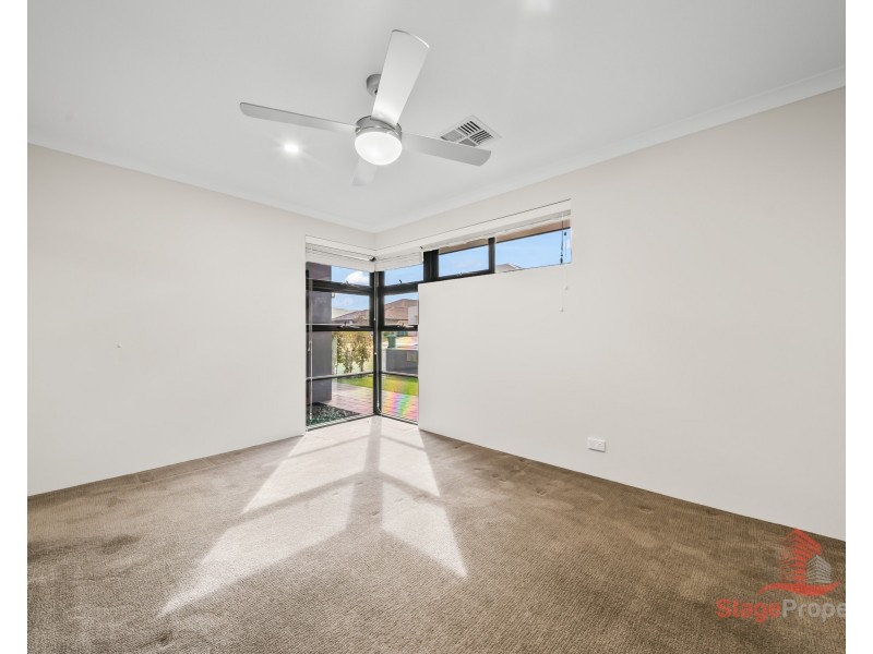 18 Blossom Chase, Aubin Grove WA 6164