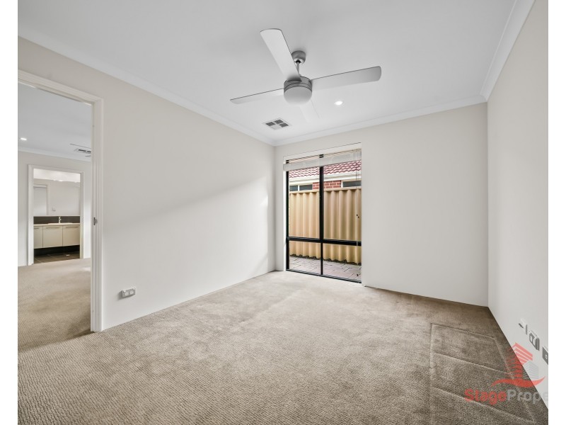 18 Blossom Chase, Aubin Grove WA 6164