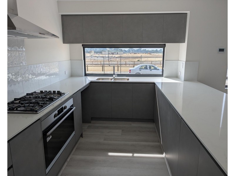 17 Osmia Street, Anketell WA 6167