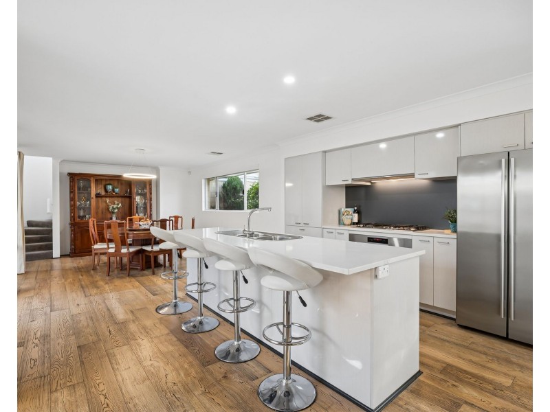 9B Senna Close, Coogee WA 6166