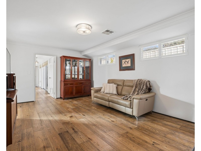 9B Senna Close, Coogee WA 6166