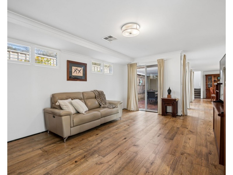 9B Senna Close, Coogee WA 6166