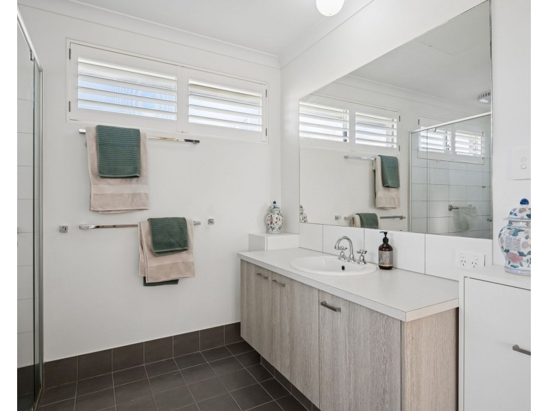 9B Senna Close, Coogee WA 6166