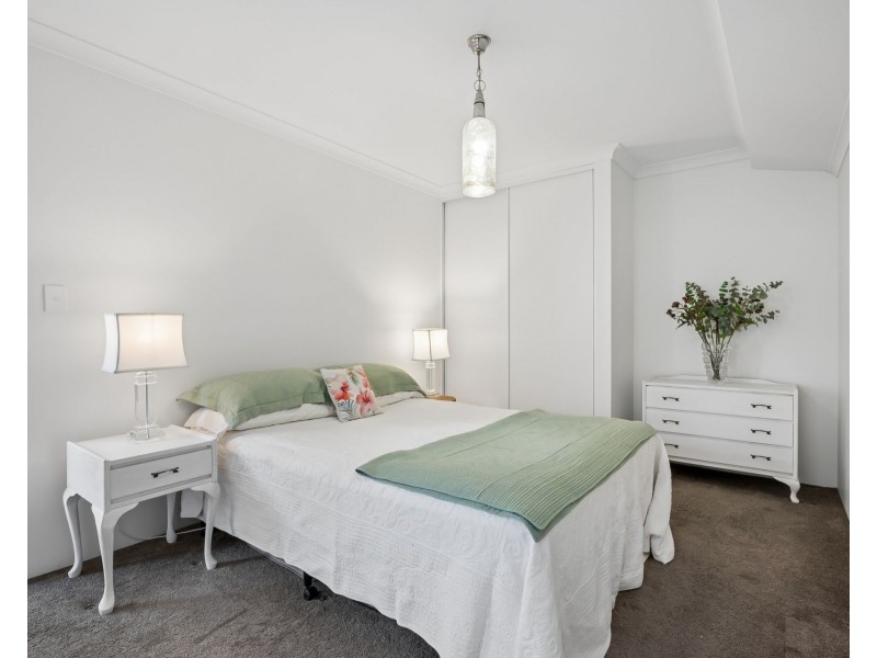 9B Senna Close, Coogee WA 6166