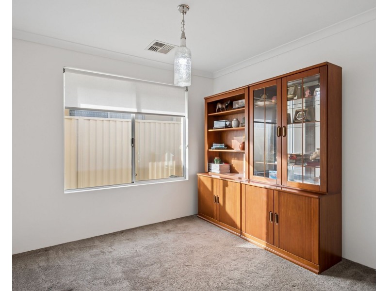 9B Senna Close, Coogee WA 6166