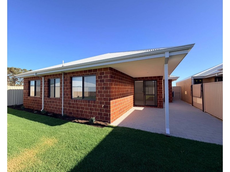 9 Inclusion Road, Yanchep WA 6035