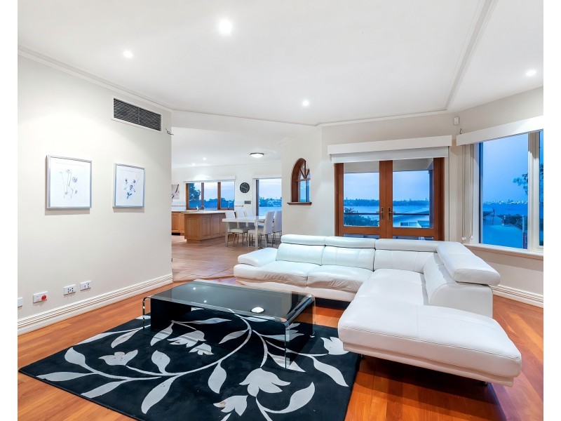 6 Moreing Road, Attadale WA 6156