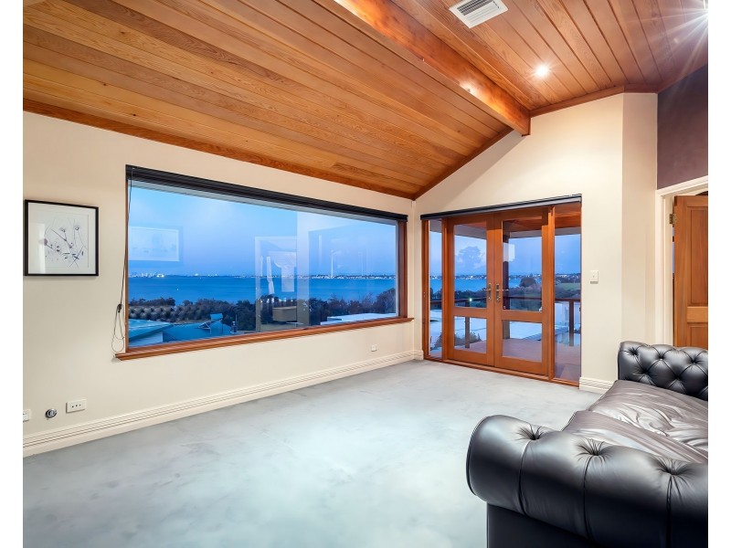 6 Moreing Road, Attadale WA 6156