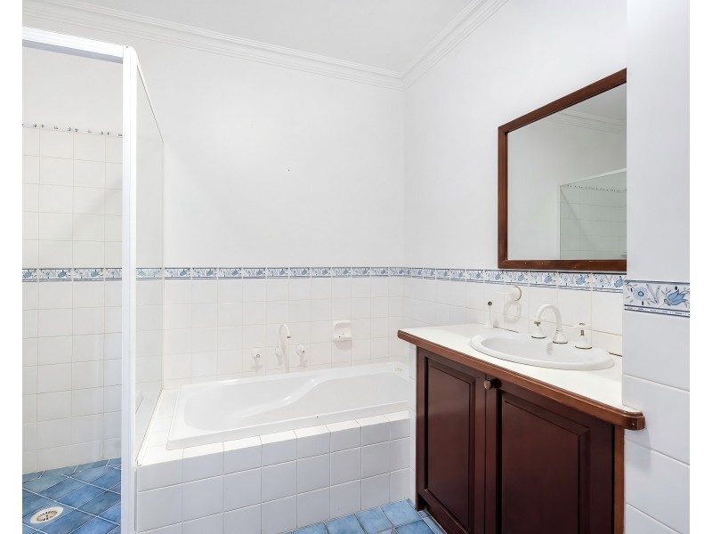 6 Moreing Road, Attadale WA 6156