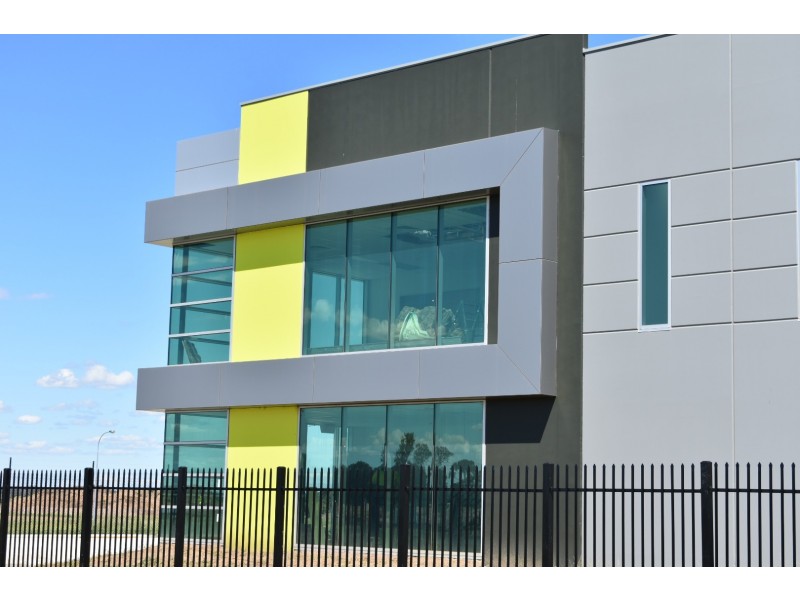 1/22 Corporate Drive, Cranbourne West VIC 3977