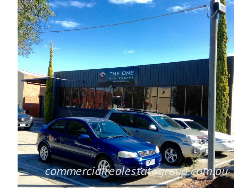 9 Aristoc Road, Glen Waverley VIC 3150